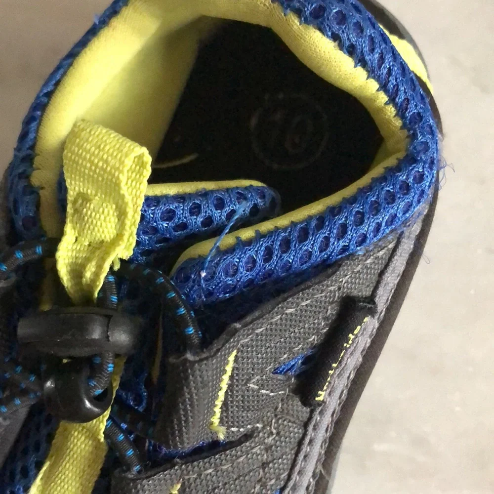 Toddler water shoes